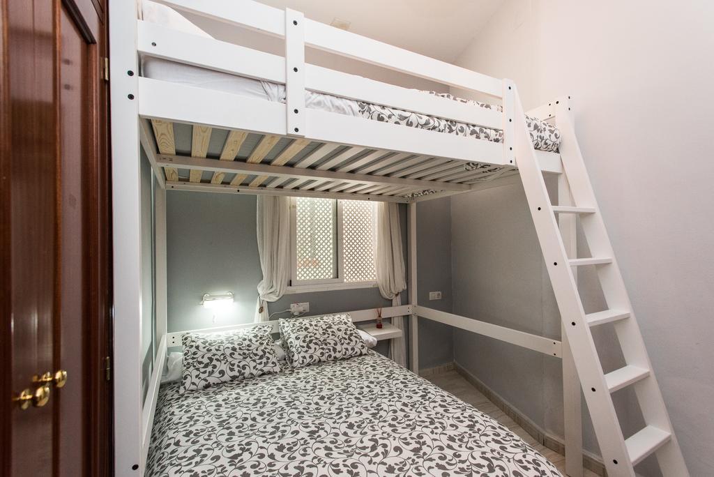 Divi Apartments Valvanera Севилья Экстерьер фото