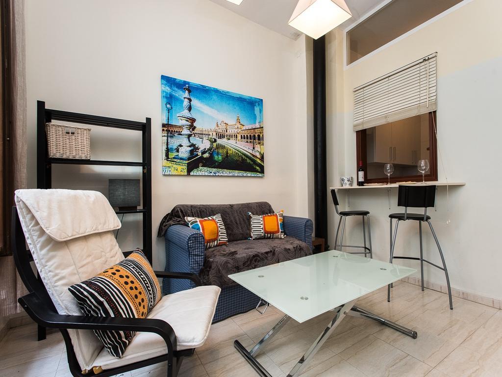 Divi Apartments Valvanera Севилья Экстерьер фото